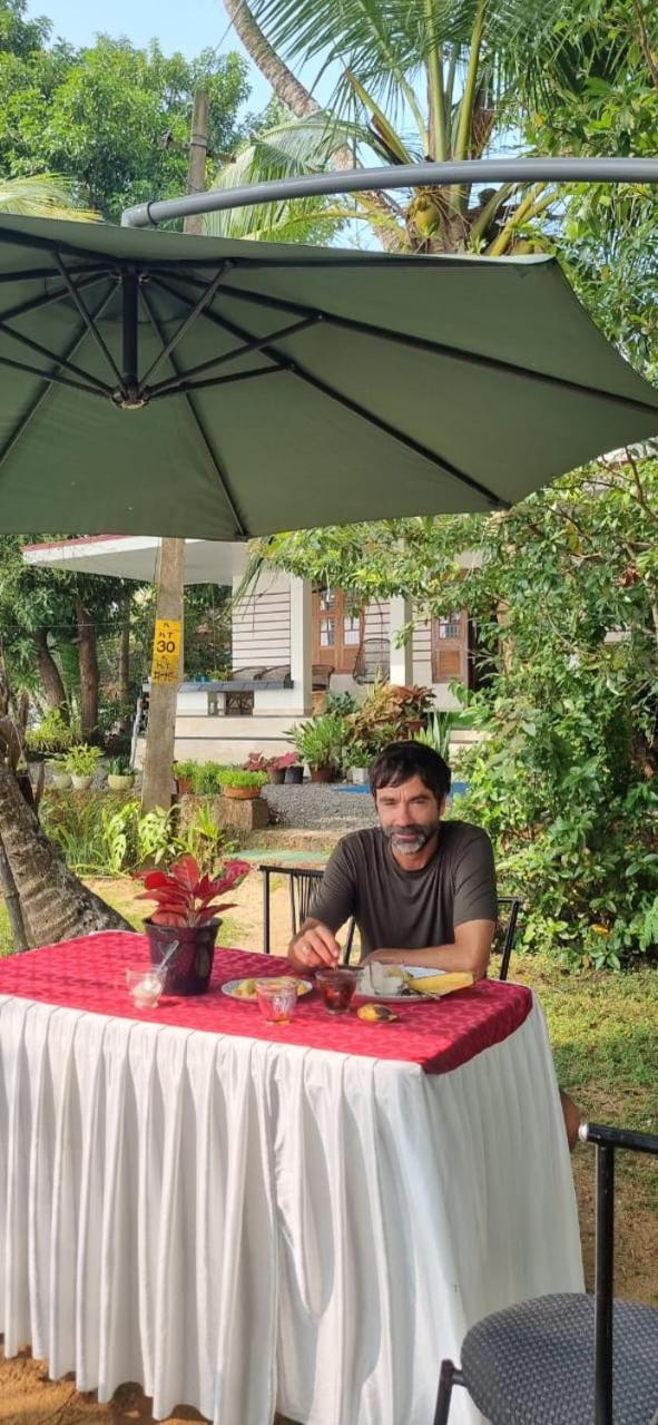 Island Riverside Homestay