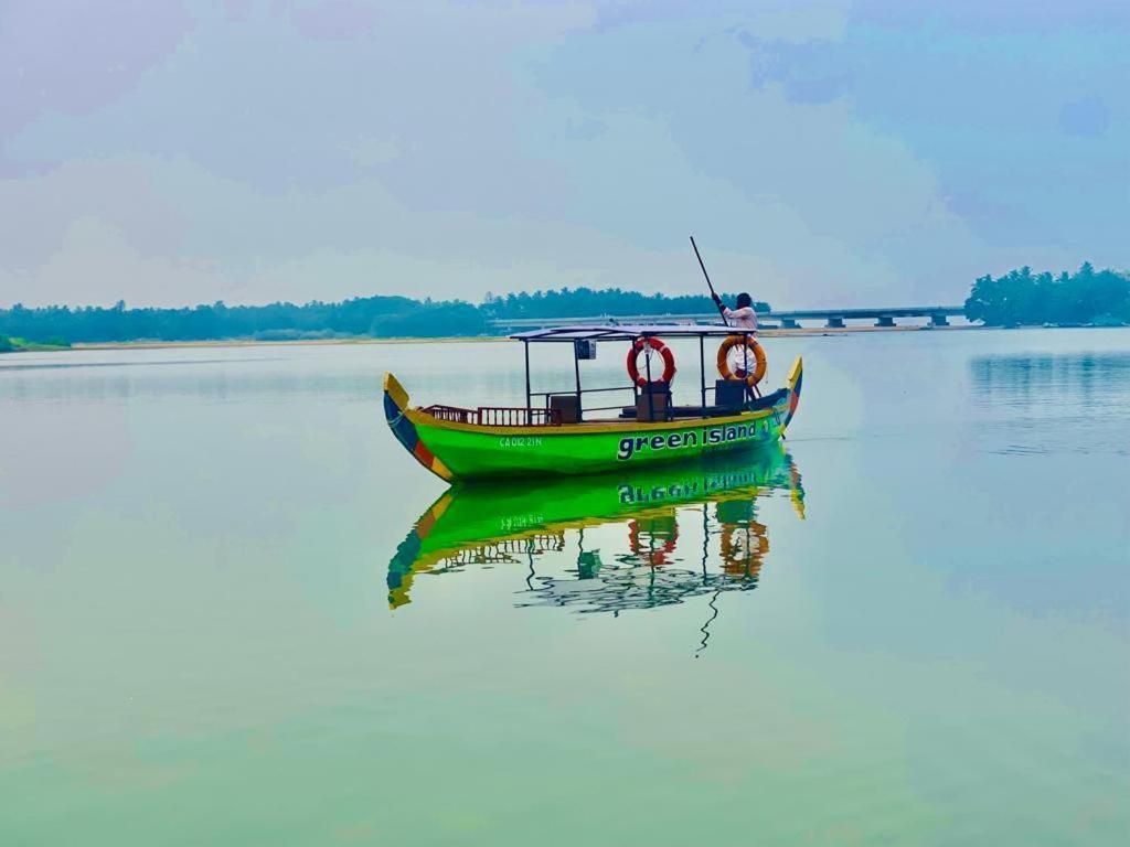 Island Riverside Homestay Kozhikode