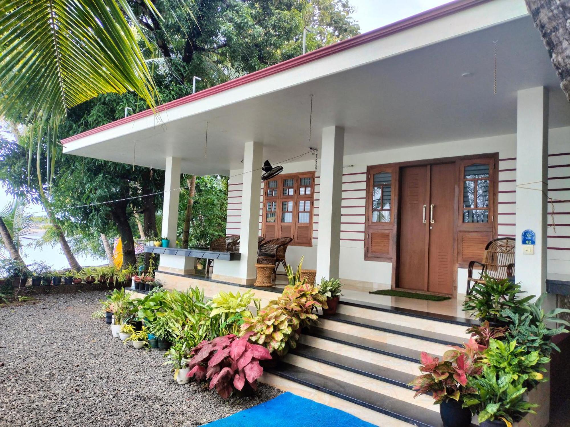 Homestay Island Riverside *